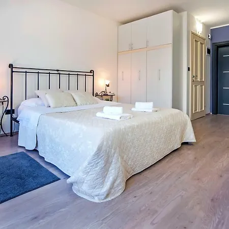 Konukevi Bellavista 4*